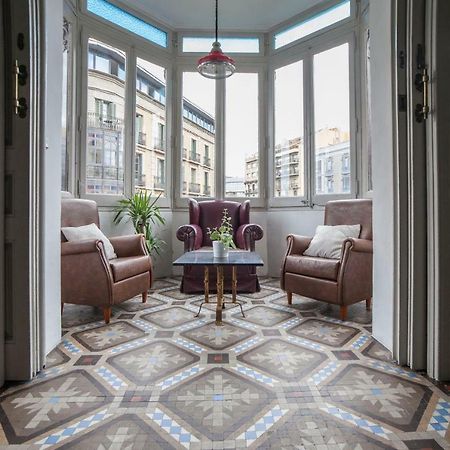 B21-Apartamento Modernista Para Grupos バルセロナ エクステリア 写真
