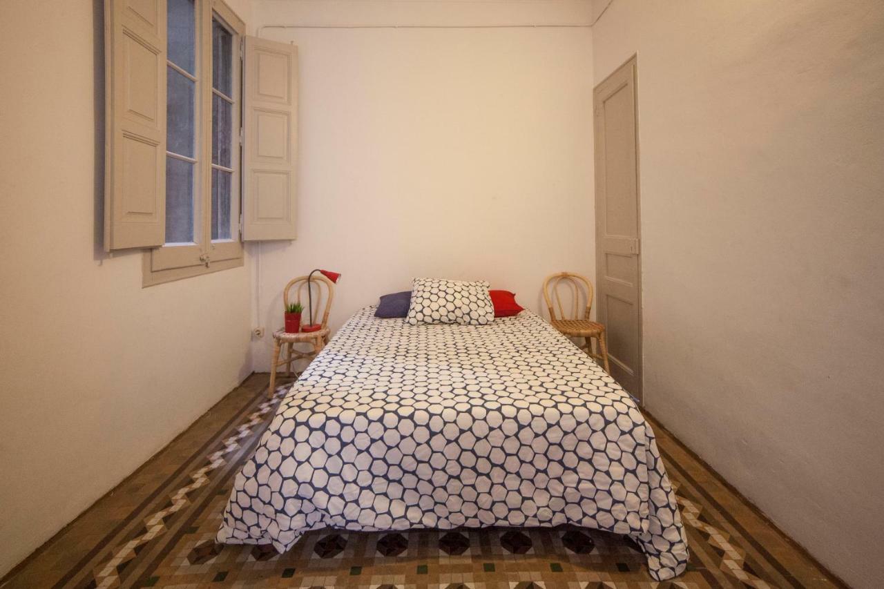 B21-Apartamento Modernista Para Grupos バルセロナ エクステリア 写真