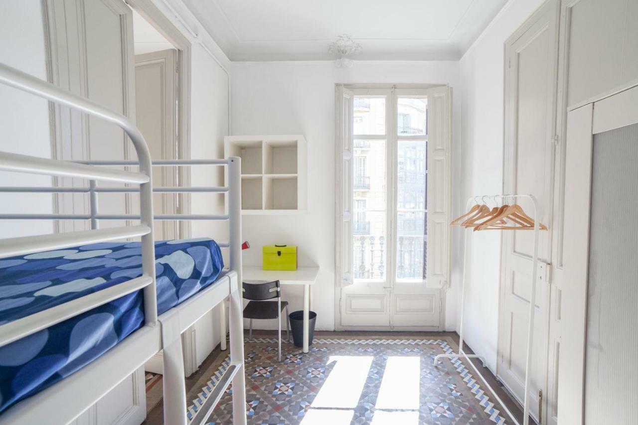 B21-Apartamento Modernista Para Grupos バルセロナ エクステリア 写真